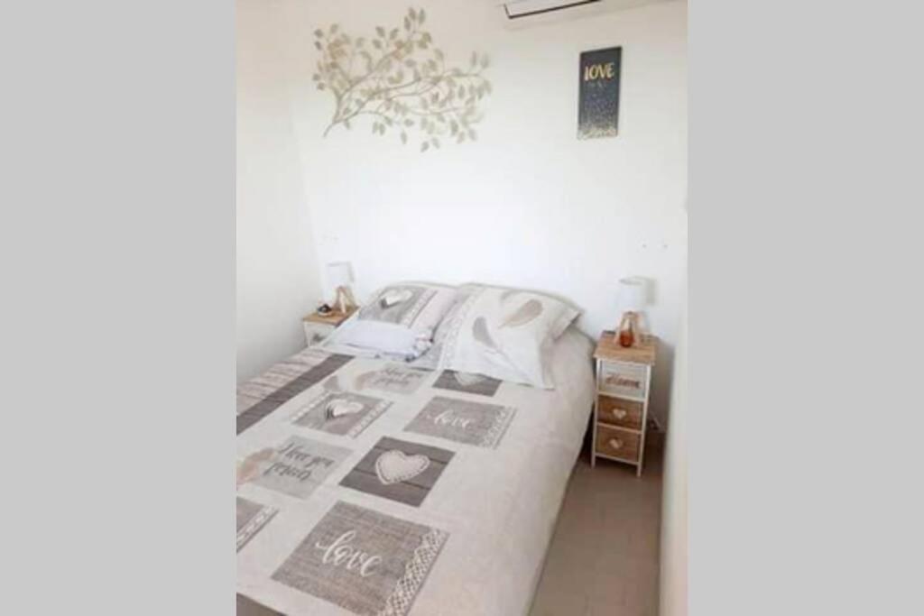 T2 Avec Magnifique Vue Mer, Piscine, Clim, Parking Apartment Antibes Exterior photo